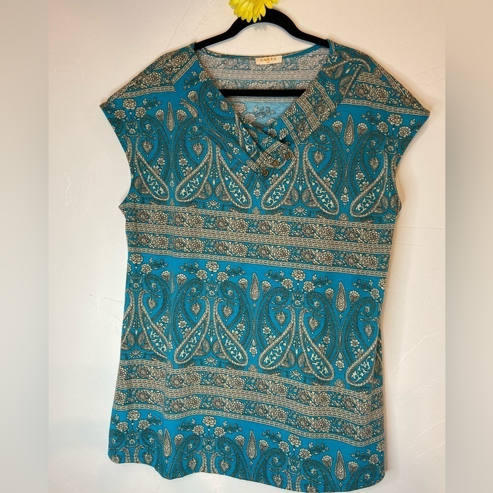 Baikea~Turquoise/Cream/Black Paisley Top~Shawl Collar~Gold Buttons~Size 2XL